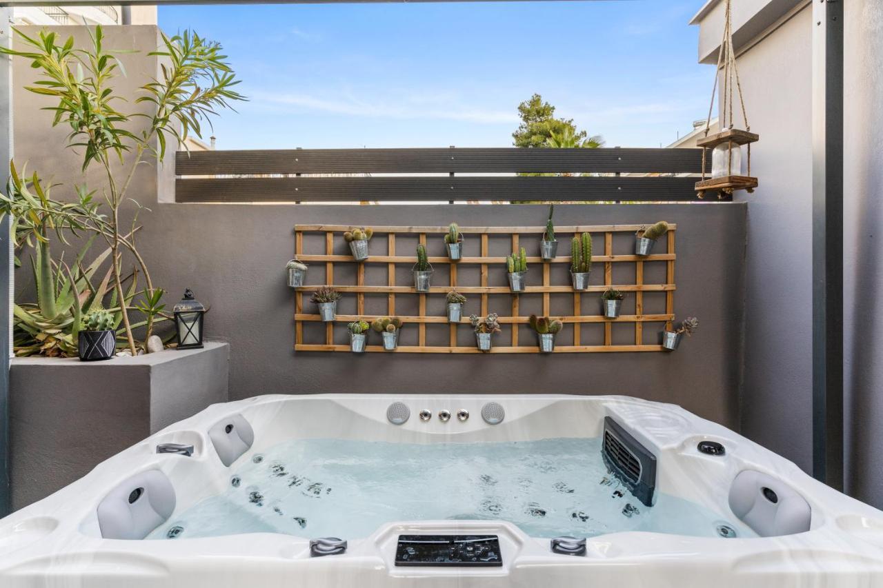 Luxe House In Glyfada With Spa Near Metro Station C8 أثينا المظهر الخارجي الصورة